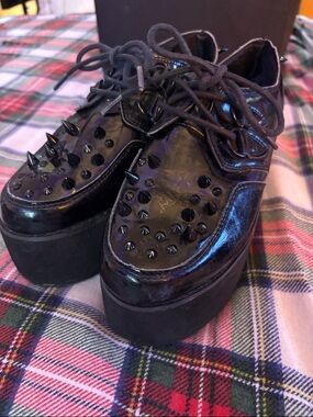 YRU Black Platform Lace-Up SPIKED CREEPERS Women’s Shoes